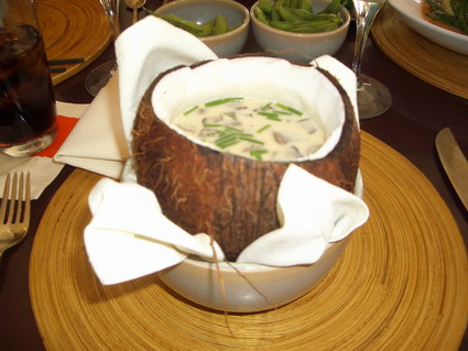 Kyllinge-kokos suppe