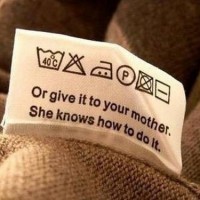 Mor vasker tøj